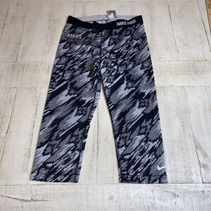 Womens Nike Pro Compression Capris Black Size Medium